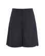 Airy linen shorts