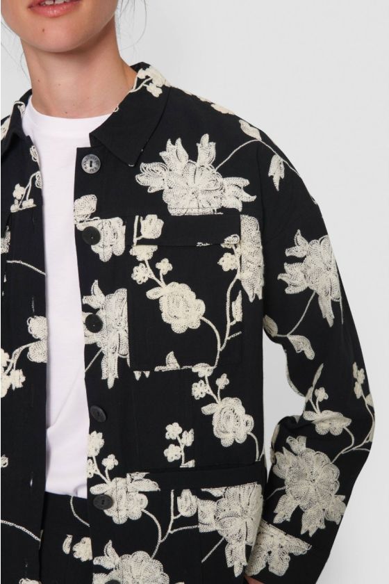 Embroidered flower jakke